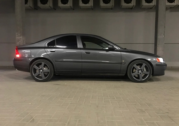 Volvo S60 cena 48000 przebieg: 140000, rok produkcji 2004 z Białystok małe 79
